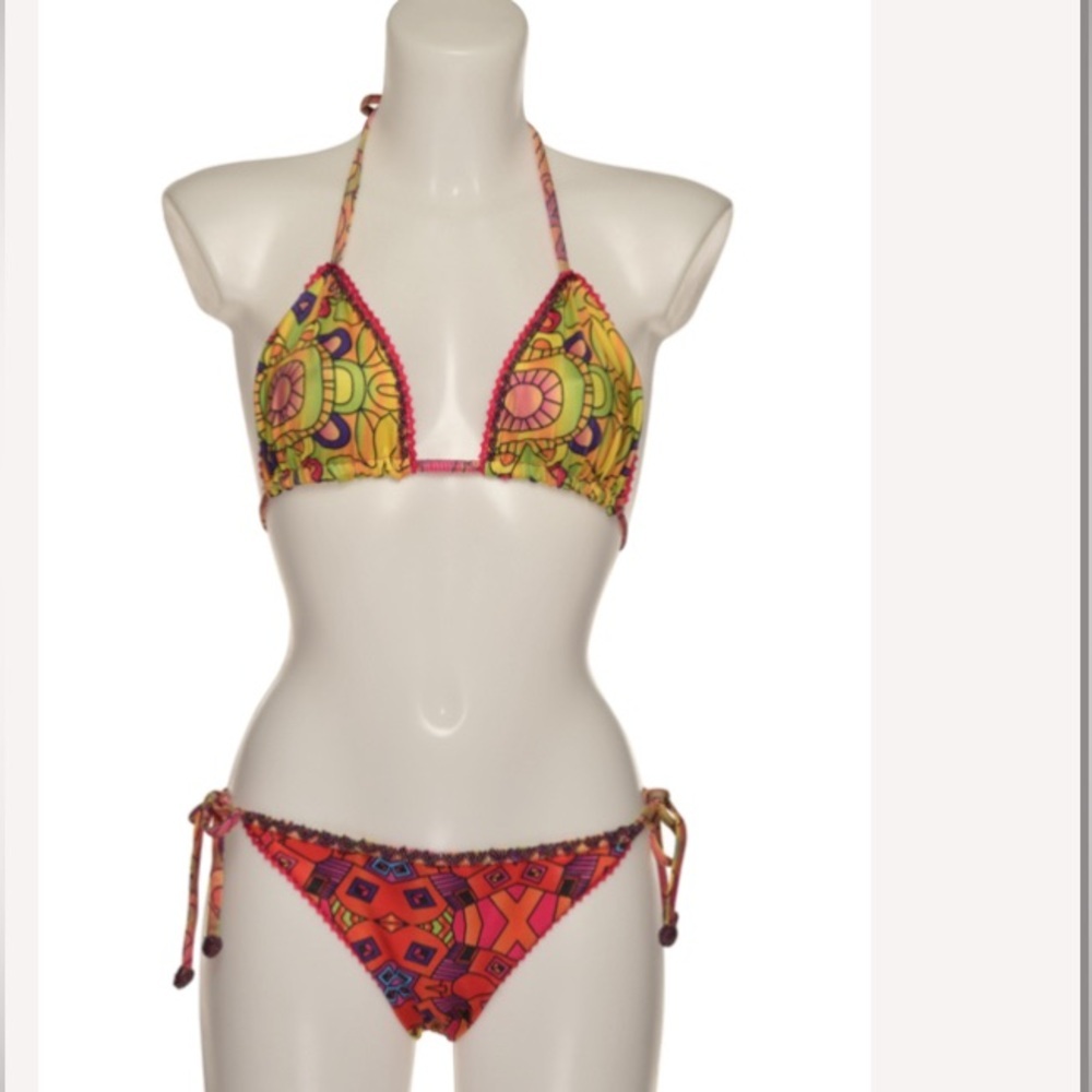 NWT Lumé Ale Bikini Exotic Beaded  Top - BUENOS AIRES. Size Large - Picture 10 of 10